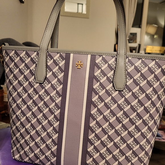 Tory Burch Canvas Tote with leather trims - Picture 2 of 4